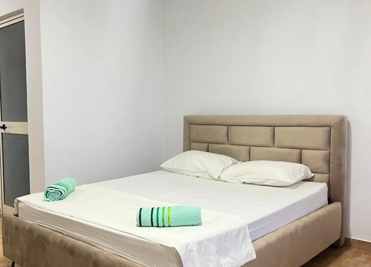 Guesthouse Cami Durrës Pensjonat
