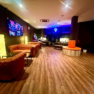 *** Hotel Arena Esports @ Bugis Village Singapur